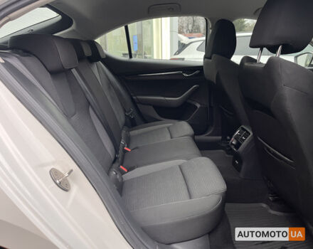 Білий Шкода Октавія, об'ємом двигуна 1.4 л та пробігом 114 тис. км за 18563 $, фото 23 на Automoto.ua