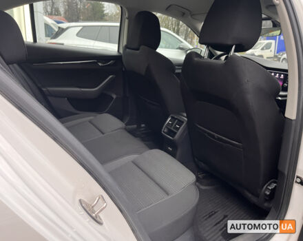 Білий Шкода Октавія, об'ємом двигуна 1.4 л та пробігом 114 тис. км за 18563 $, фото 24 на Automoto.ua
