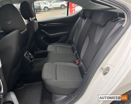 Белый Шкода Октавия, объемом двигателя 1.4 л и пробегом 114 тыс. км за 18484 $, фото 27 на Automoto.ua