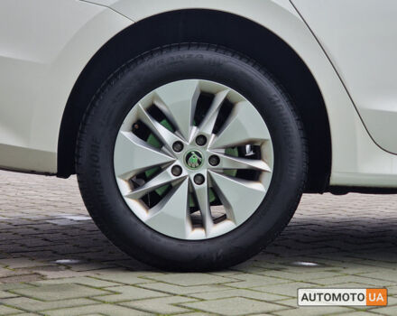 Белый Шкода Октавия, объемом двигателя 1.4 л и пробегом 160 тыс. км за 19000 $, фото 9 на Automoto.ua