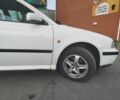 Белый Шкода Октавия, объемом двигателя 1.8 л и пробегом 291 тыс. км за 2200 $, фото 4 на Automoto.ua