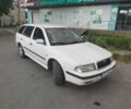 Белый Шкода Октавия, объемом двигателя 1.8 л и пробегом 291 тыс. км за 1857 $, фото 3 на Automoto.ua
