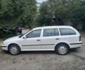 Белый Шкода Октавия, объемом двигателя 1.6 л и пробегом 296 тыс. км за 3650 $, фото 9 на Automoto.ua