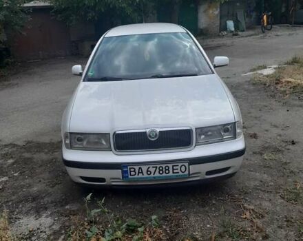 Белый Шкода Октавия, объемом двигателя 1.6 л и пробегом 296 тыс. км за 3650 $, фото 10 на Automoto.ua