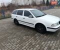 Белый Шкода Октавия, объемом двигателя 1.9 л и пробегом 399 тыс. км за 2500 $, фото 1 на Automoto.ua