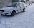 Белый Шкода Октавия, объемом двигателя 1.9 л и пробегом 300 тыс. км за 2000 $, фото 1 на Automoto.ua