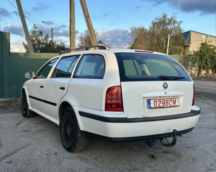 Білий Шкода Октавія, об'ємом двигуна 1.9 л та пробігом 320 тис. км за 2000 $, фото 2 на Automoto.ua