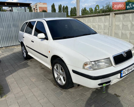 Белый Шкода Октавия, объемом двигателя 1.9 л и пробегом 460 тыс. км за 4600 $, фото 5 на Automoto.ua
