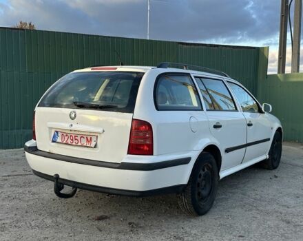 Білий Шкода Октавія, об'ємом двигуна 1.9 л та пробігом 320 тис. км за 2000 $, фото 3 на Automoto.ua