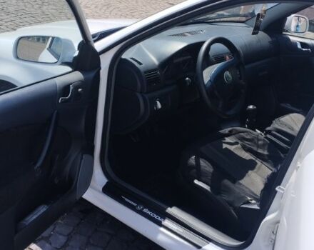 Белый Шкода Октавия, объемом двигателя 1.9 л и пробегом 420 тыс. км за 3500 $, фото 7 на Automoto.ua