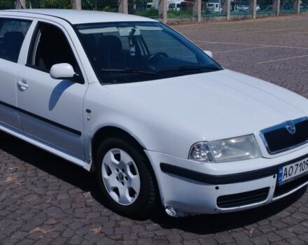 Белый Шкода Октавия, объемом двигателя 1.9 л и пробегом 420 тыс. км за 3500 $, фото 1 на Automoto.ua