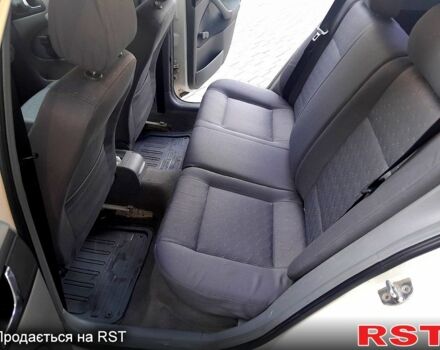 Белый Шкода Октавия, объемом двигателя 1.6 л и пробегом 340 тыс. км за 3750 $, фото 5 на Automoto.ua