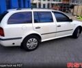 Белый Шкода Октавия, объемом двигателя 1.6 л и пробегом 340 тыс. км за 3750 $, фото 2 на Automoto.ua