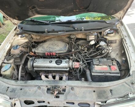 Білий Шкода Октавія, об'ємом двигуна 1.6 л та пробігом 182 тис. км за 3800 $, фото 4 на Automoto.ua