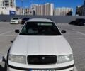 Білий Шкода Октавія, об'ємом двигуна 1.6 л та пробігом 400 тис. км за 3200 $, фото 1 на Automoto.ua