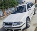 Белый Шкода Октавия, объемом двигателя 2 л и пробегом 432 тыс. км за 950 $, фото 1 на Automoto.ua