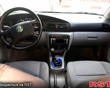 Белый Шкода Октавия, объемом двигателя 1.6 л и пробегом 340 тыс. км за 3750 $, фото 4 на Automoto.ua