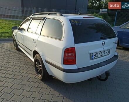 Белый Шкода Октавия, объемом двигателя 1.6 л и пробегом 268 тыс. км за 4800 $, фото 9 на Automoto.ua