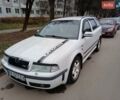 Белый Шкода Октавия, объемом двигателя 1.6 л и пробегом 303 тыс. км за 4250 $, фото 1 на Automoto.ua