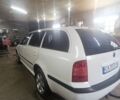 Білий Шкода Октавія, об'ємом двигуна 2 л та пробігом 111 тис. км за 4300 $, фото 2 на Automoto.ua