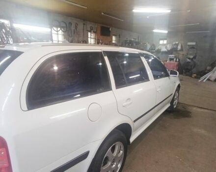 Білий Шкода Октавія, об'ємом двигуна 2 л та пробігом 111 тис. км за 4300 $, фото 3 на Automoto.ua