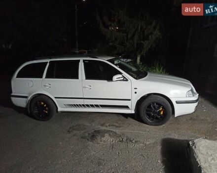 Белый Шкода Октавия, объемом двигателя 1.6 л и пробегом 268 тыс. км за 4800 $, фото 10 на Automoto.ua
