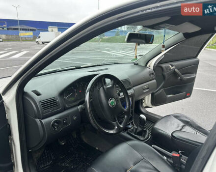 Білий Шкода Октавія, об'ємом двигуна 1.98 л та пробігом 254 тис. км за 4800 $, фото 13 на Automoto.ua