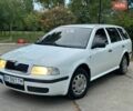 Белый Шкода Октавия, объемом двигателя 1.6 л и пробегом 281 тыс. км за 4200 $, фото 1 на Automoto.ua