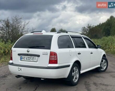 Белый Шкода Октавия, объемом двигателя 1.98 л и пробегом 301 тыс. км за 5500 $, фото 3 на Automoto.ua