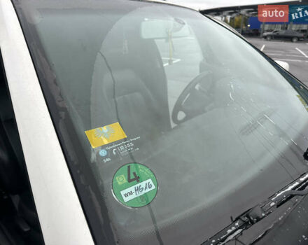 Білий Шкода Октавія, об'ємом двигуна 1.98 л та пробігом 254 тис. км за 4800 $, фото 7 на Automoto.ua