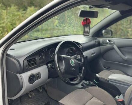 Белый Шкода Октавия, объемом двигателя 1.98 л и пробегом 301 тыс. км за 5500 $, фото 29 на Automoto.ua