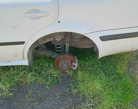 Белый Шкода Октавия, объемом двигателя 1.8 л и пробегом 150 тыс. км за 1000 $, фото 4 на Automoto.ua