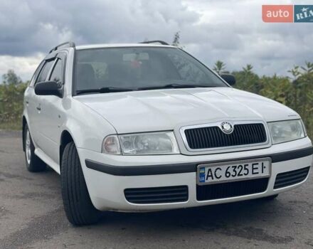 Белый Шкода Октавия, объемом двигателя 1.98 л и пробегом 301 тыс. км за 5500 $, фото 5 на Automoto.ua
