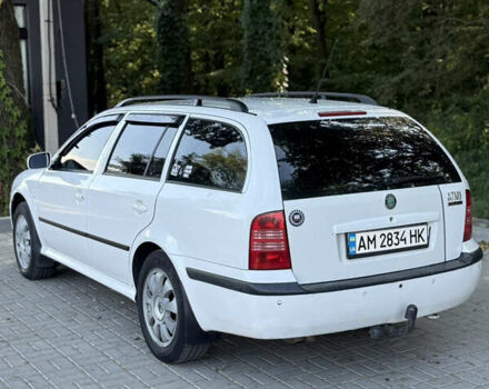 Белый Шкода Октавия, объемом двигателя 1.98 л и пробегом 252 тыс. км за 3800 $, фото 4 на Automoto.ua
