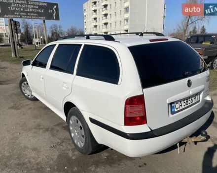 Белый Шкода Октавия, объемом двигателя 1.6 л и пробегом 212 тыс. км за 4750 $, фото 12 на Automoto.ua