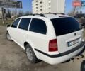 Белый Шкода Октавия, объемом двигателя 1.6 л и пробегом 212 тыс. км за 4750 $, фото 12 на Automoto.ua