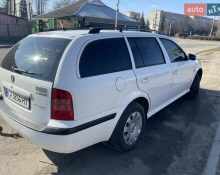 Белый Шкода Октавия, объемом двигателя 1.6 л и пробегом 212 тыс. км за 4750 $, фото 16 на Automoto.ua