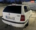 Белый Шкода Октавия, объемом двигателя 1.6 л и пробегом 212 тыс. км за 4750 $, фото 3 на Automoto.ua