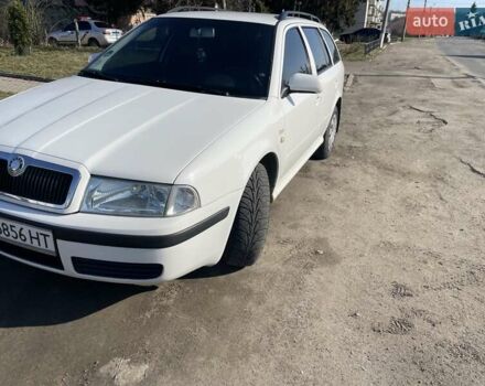 Белый Шкода Октавия, объемом двигателя 1.6 л и пробегом 212 тыс. км за 4750 $, фото 14 на Automoto.ua