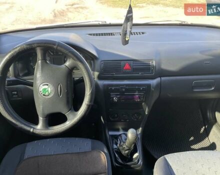 Белый Шкода Октавия, объемом двигателя 1.6 л и пробегом 212 тыс. км за 4750 $, фото 22 на Automoto.ua
