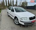 Белый Шкода Октавия, объемом двигателя 1.6 л и пробегом 251 тыс. км за 5200 $, фото 1 на Automoto.ua
