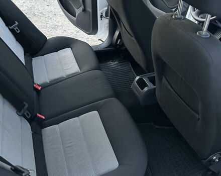 Шкода Октавия 2006 в Радивилове на Automoto.ua Белый Шкода Октавия, объемом двигателя 1.9 л и пробегом 332 тыс. км за 5500 $, фото 6 на Automoto.ua