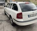 Белый Шкода Октавия, объемом двигателя 1.97 л и пробегом 230 тыс. км за 6200 $, фото 2 на Automoto.ua