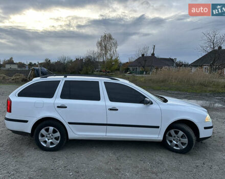 Шкода Октавия 2006 в Радивилове на Automoto.ua Белый Шкода Октавия, объемом двигателя 1.9 л и пробегом 332 тыс. км за 5500 $, фото 11 на Automoto.ua