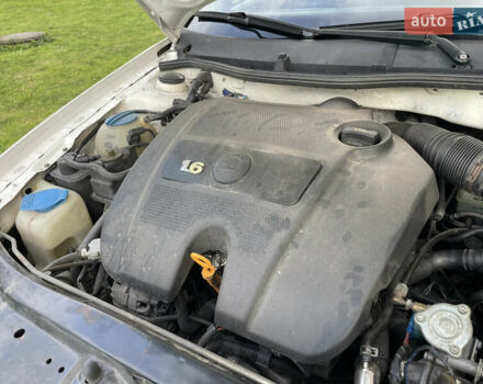 Белый Шкода Октавия, объемом двигателя 1.6 л и пробегом 400 тыс. км за 3270 $, фото 16 на Automoto.ua