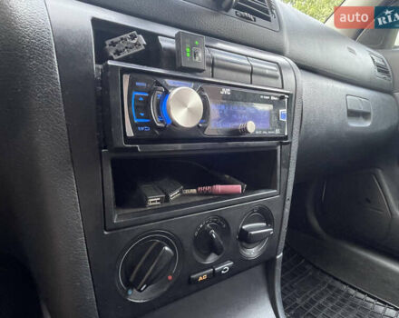 Белый Шкода Октавия, объемом двигателя 1.6 л и пробегом 400 тыс. км за 3270 $, фото 17 на Automoto.ua