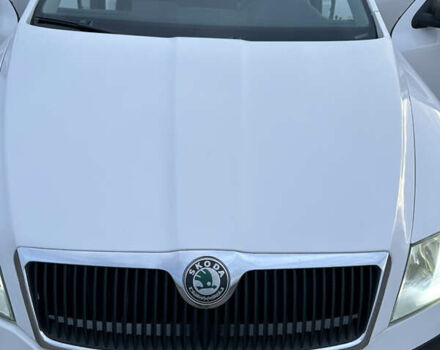 Шкода Октавия 2006 в Радивилове на Automoto.ua Белый Шкода Октавия, объемом двигателя 1.9 л и пробегом 332 тыс. км за 5500 $, фото 1 на Automoto.ua