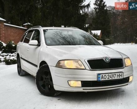 Белый Шкода Октавия, объемом двигателя 1.9 л и пробегом 327 тыс. км за 5300 $, фото 1 на Automoto.ua