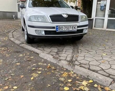 Белый Шкода Октавия, объемом двигателя 1.6 л и пробегом 261 тыс. км за 5950 $, фото 8 на Automoto.ua