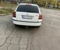 Белый Шкода Октавия, объемом двигателя 1.6 л и пробегом 231 тыс. км за 5950 $, фото 3 на Automoto.ua